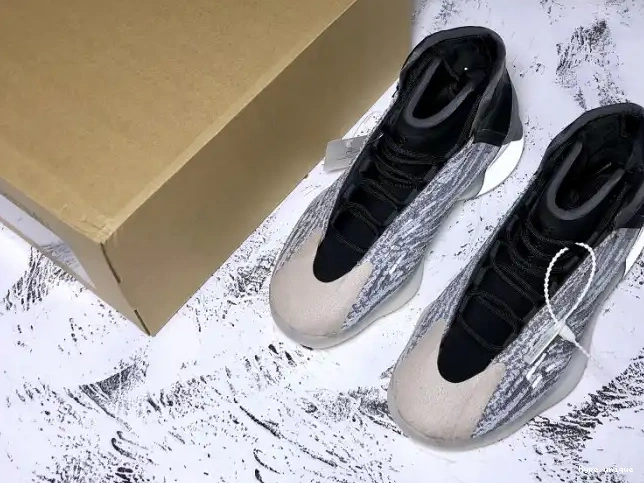 hype Basketball Yeezy Adidas Quantum EG1535 0524